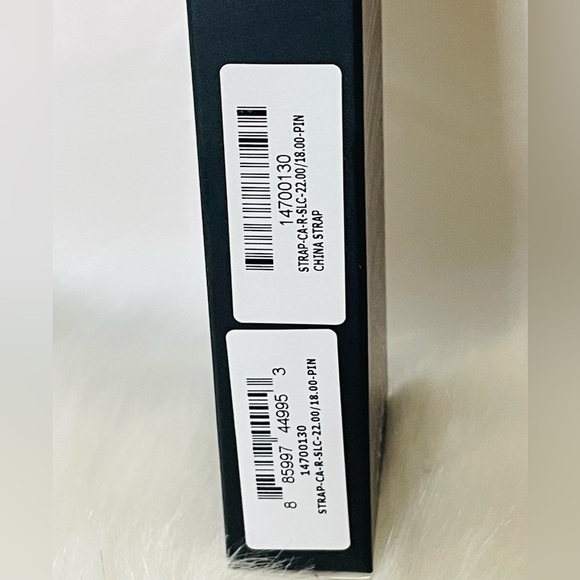 SOLD New in-box Coach Apple watch Pink Silicon strap 38mm and 40mm - Picture 6 of 7